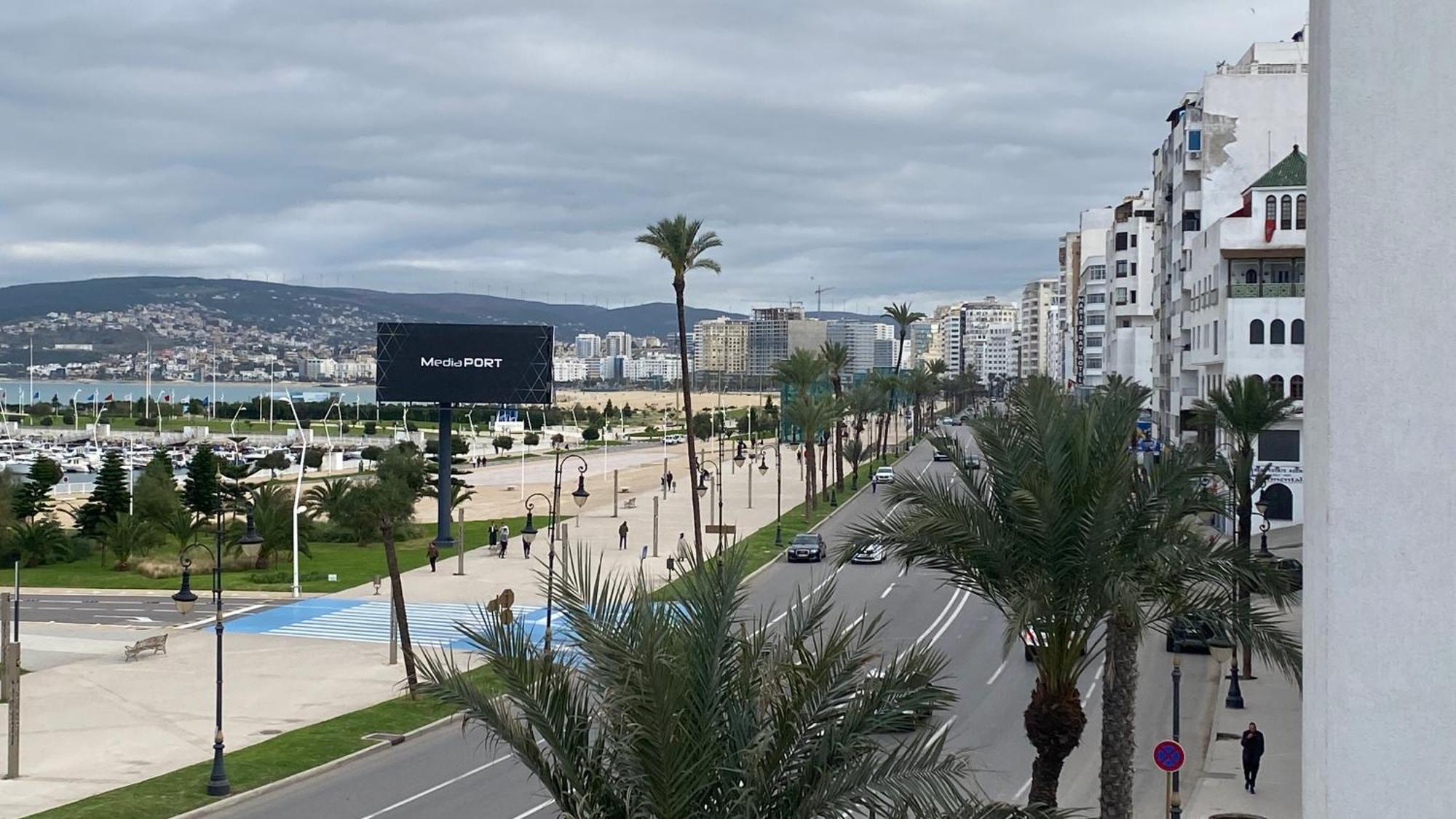 Hotel Biarritz Tangier Bagian luar foto