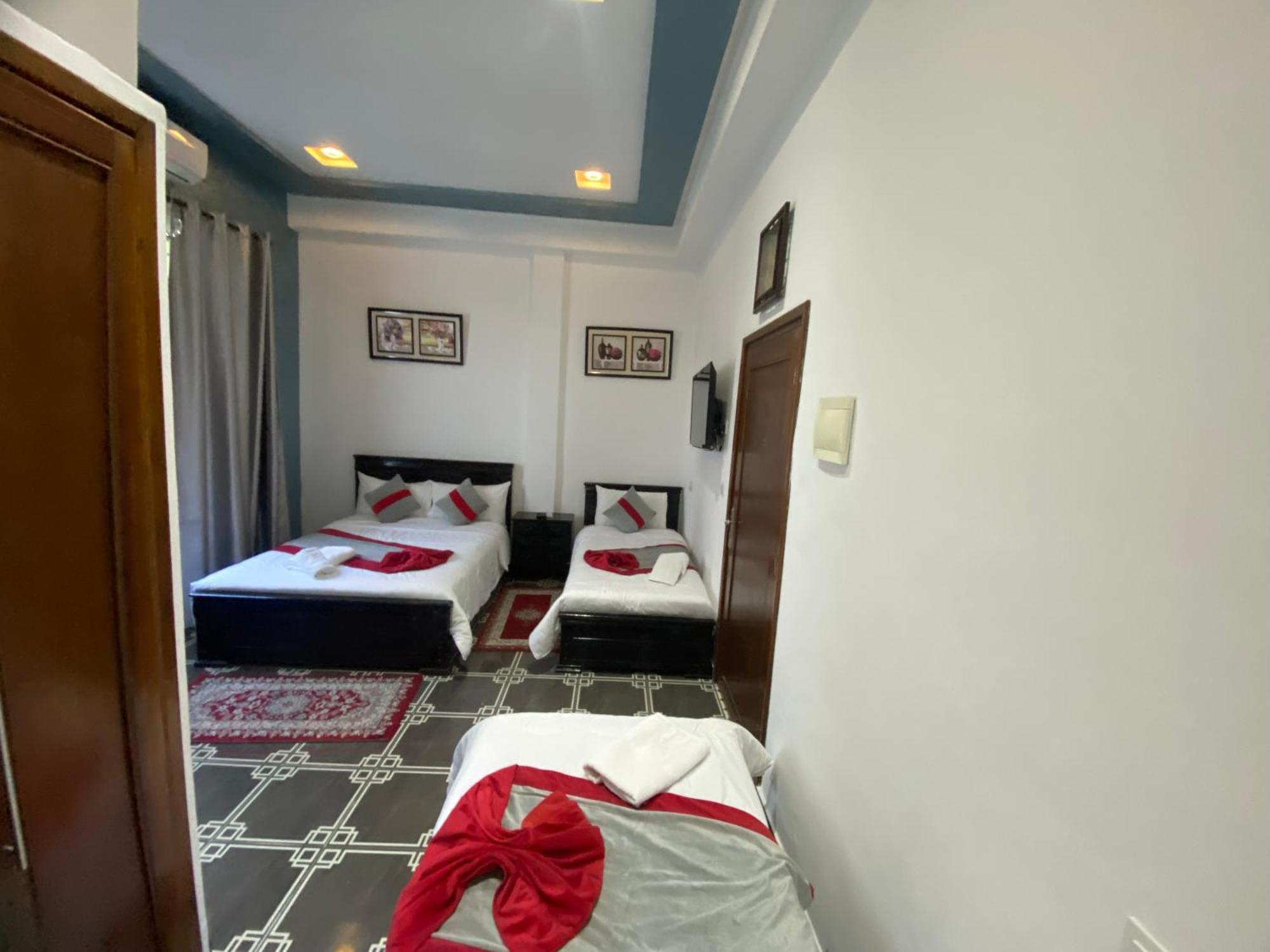 Hotel Biarritz Tangier Bagian luar foto