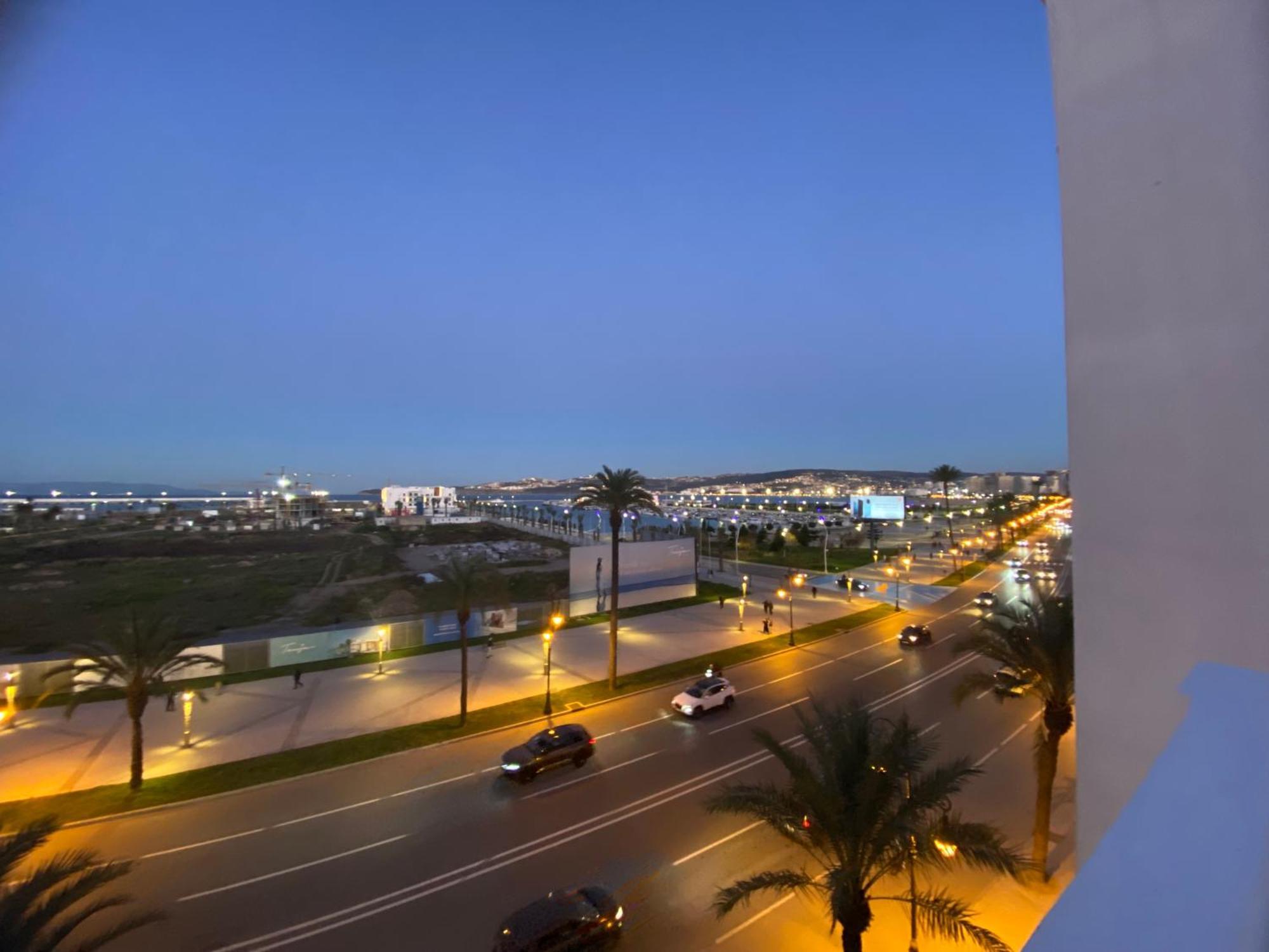 Hotel Biarritz Tangier Bagian luar foto