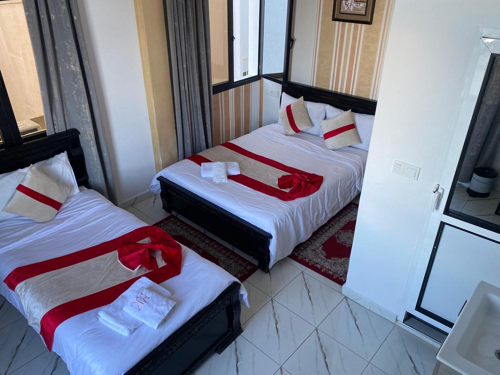 Hotel Biarritz Tangier Bagian luar foto
